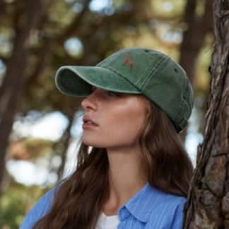 The House Of Dog: Beagle Owner Gift. Distressed Vintage Washed 100% Heavyweight Brushed Cotton Embroidered 6 Panel Low Profile Baseball Cap